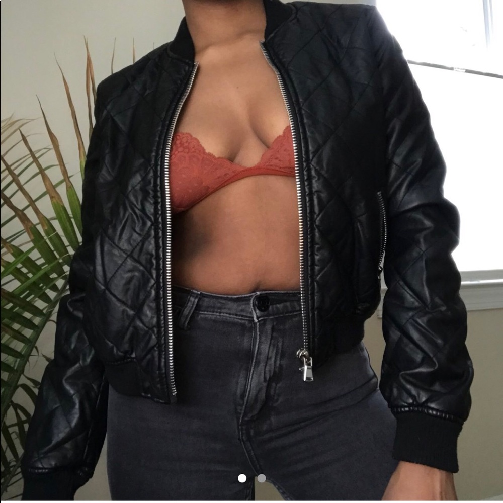 FOREVER 21 Bomber jacket!